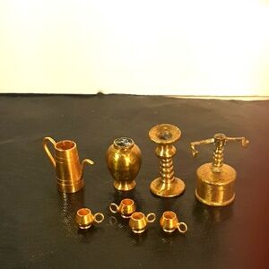 Lot 8 Minis 4 Solid Brass +4 Copper? tiny cups.